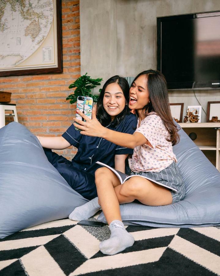 So! Boutique Hostel Malang Dış mekan fotoğraf